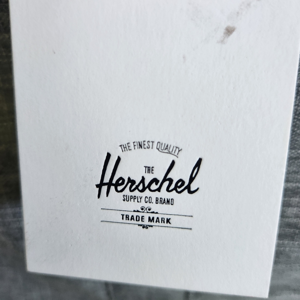 Herschel Supply Co. Novel Duffel Bag Grey Travel Gym Weekend Over Night - Picture 7 of 11